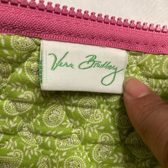 EUC Vera Bradley MADE IN THE USA 🇺🇸 Large Pink Paisley Travel Tote w/ID Holder - Picture 5 of 13